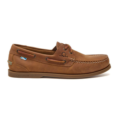 Brown leather boat shoe from Chatham Deck II G2, perfect for country clothing adventures