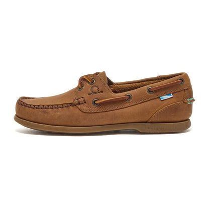 Brown leather boat shoe from Chatham Deck Lady II G2, perfect for country clothing style