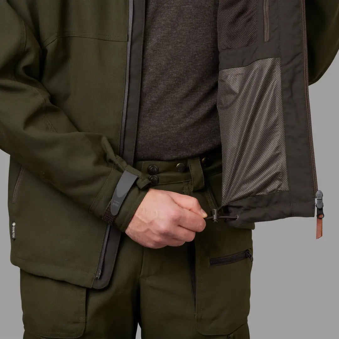 Olive green Harkila Pro Hunter Move 2.0 GTX Jacket with pockets and elasticated drawstring