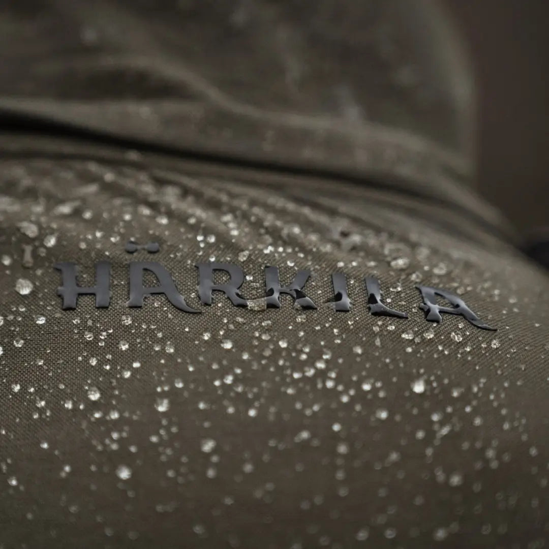 Honda car logo with water droplets on Harkila Pro Hunter Shooting GTX Jacket