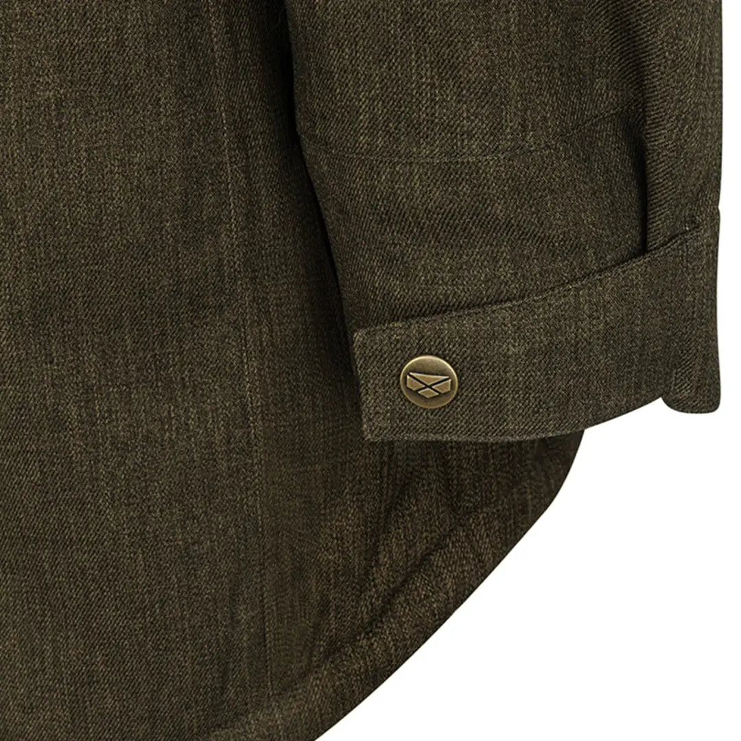 Dark green tweed Hoggs of Fife Argyll II Jacket with a stylish metal button on the cuff