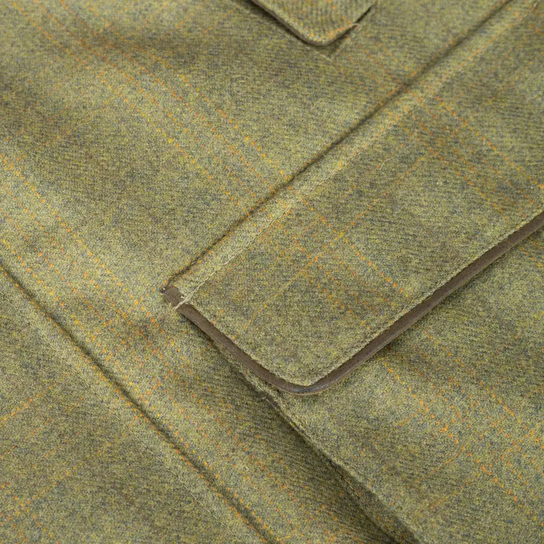 Olive green tweed with yellow flecks on Hoggs of Fife Kinloch lambswool field coat