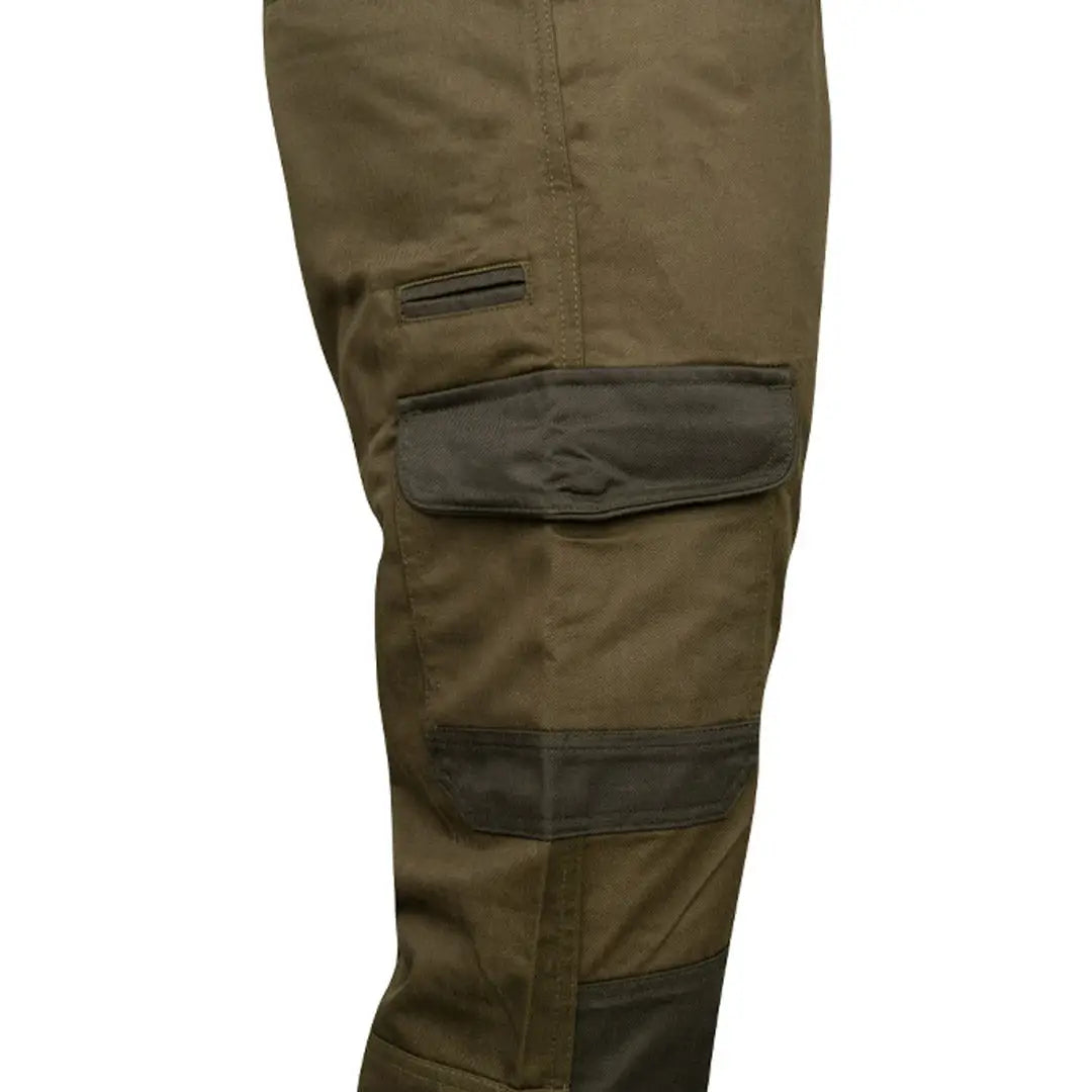 Cargo pants with pockets and reinforced knees from Jack Pyke Fieldman Trousers