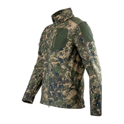 Camouflage Jack Pyke windproof softshell jacket with high collar and long sleeves