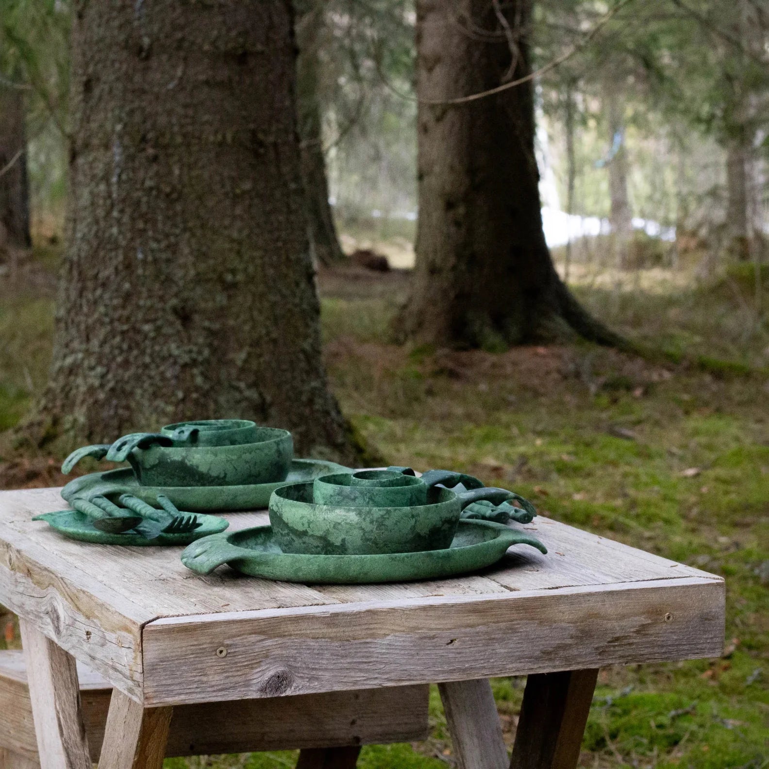 Stylish green ceramic dishware in the Kupilka Premium Gift Set for unique gifting