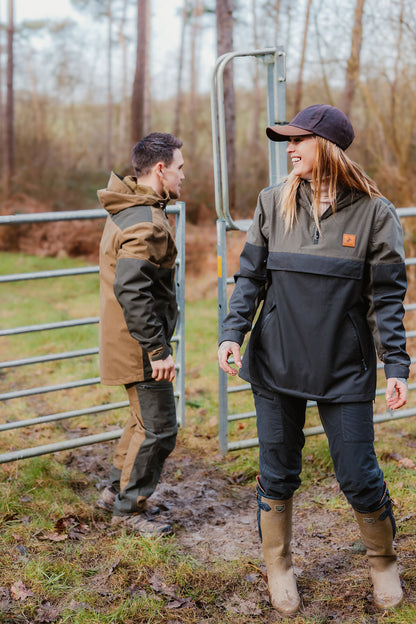 Two-tone outdoor apparel featuring the New Forest Ladies Nightjar Smock design