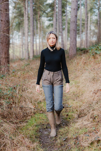 Woman wearing the New Forest Ladies Nightjar Smock in stylish outdoor attire