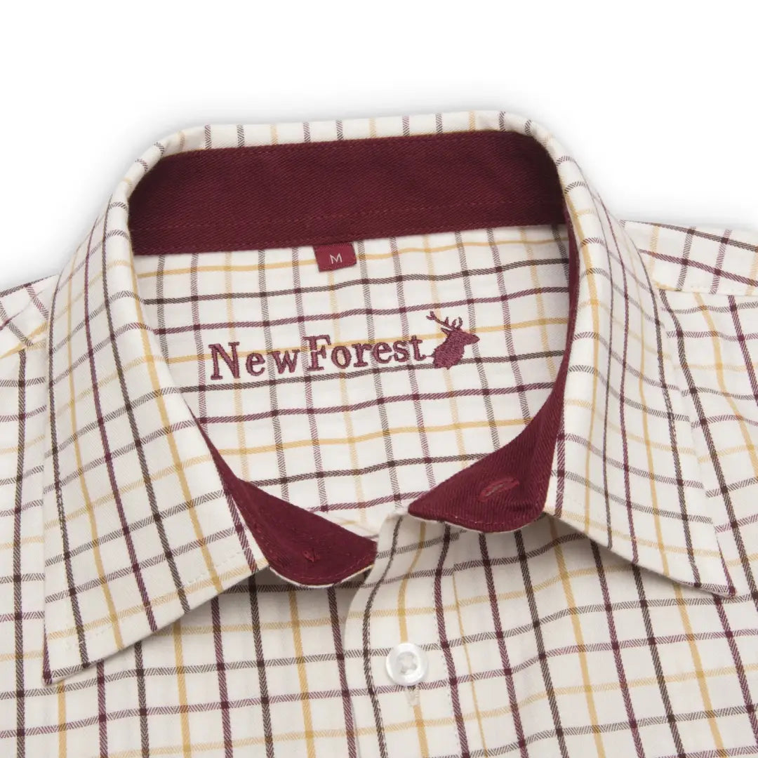 Plaid short sleeve shirt with burgundy collar and New Forest logo for a stylish look