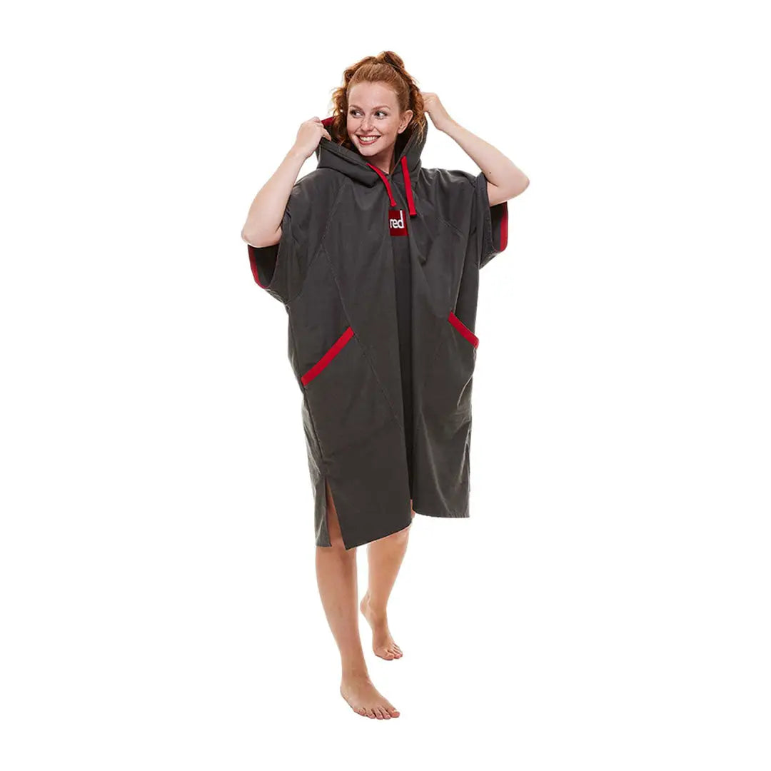 Hooded poncho with gray body and red accents, perfect microfibre changing robe