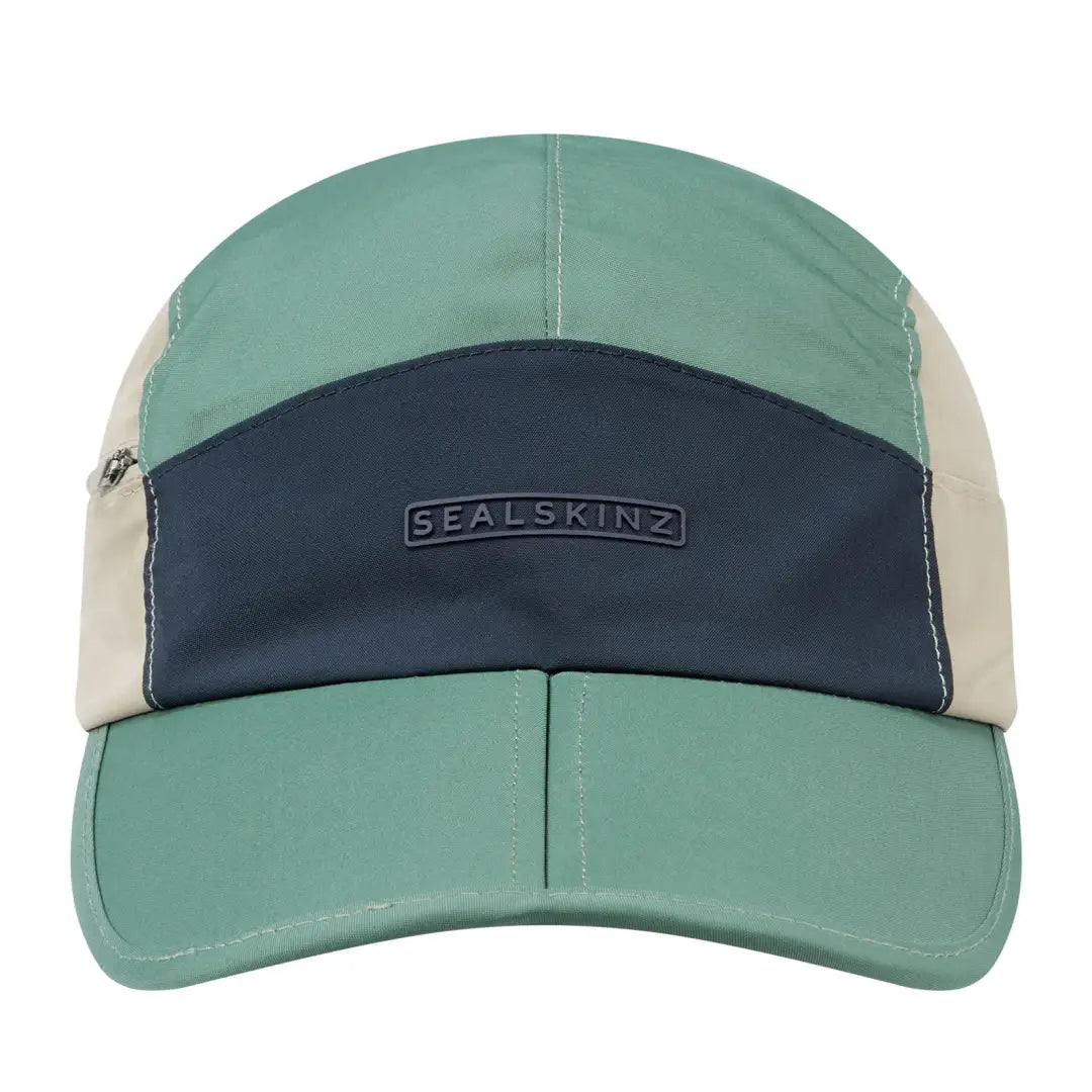 Tricolor baseball cap with Sealskinz logo and buckle clip closure for easy wear