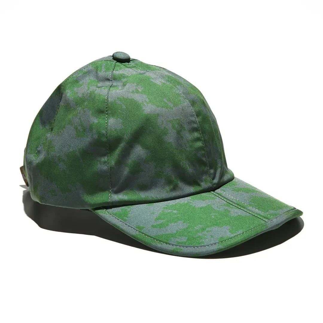 Camouflage-patterned Sealskinz Salle Skinz Cap, perfect for hunting and outdoors adventures