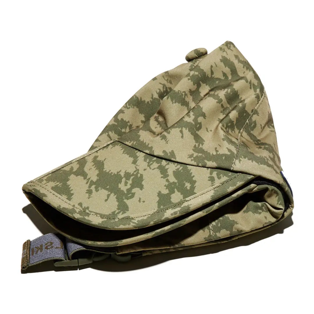 Camouflage-patterned military-style Sealskinz Cap perfect for outdoor adventures and hunting