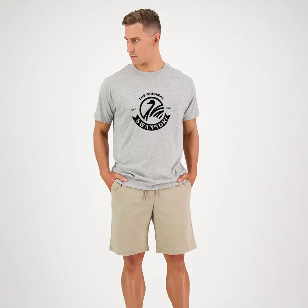 Gray t-shirt with black logo, perfect for country clothing lovers and outdoor adventures